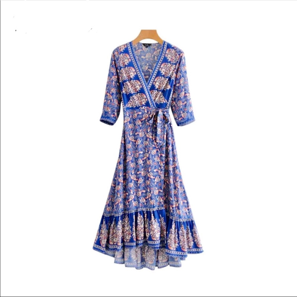 Beautiful V neck wrap dress -size XS